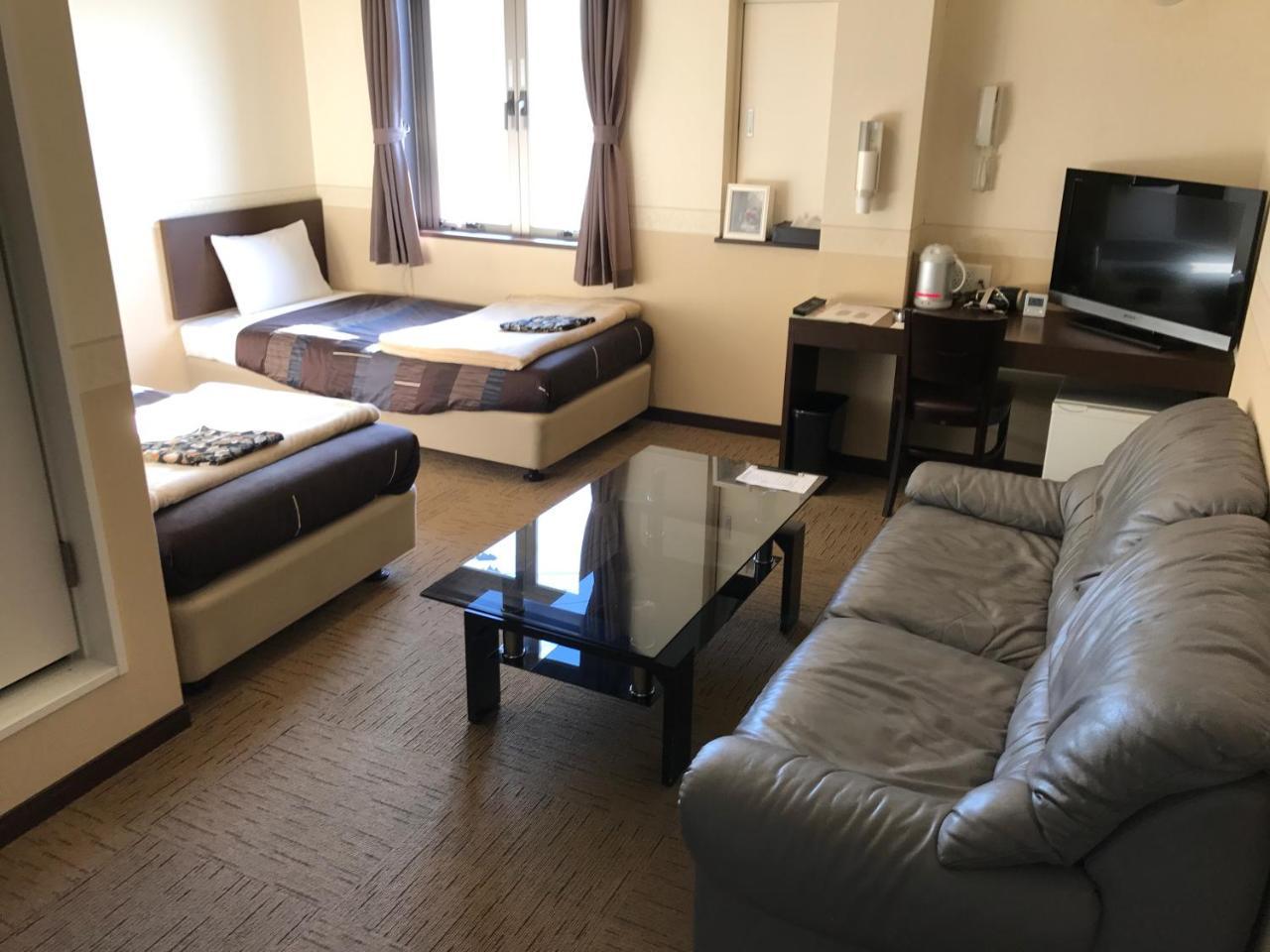 Conbini Ayersrockhotel Sendaitagajo Экстерьер фото