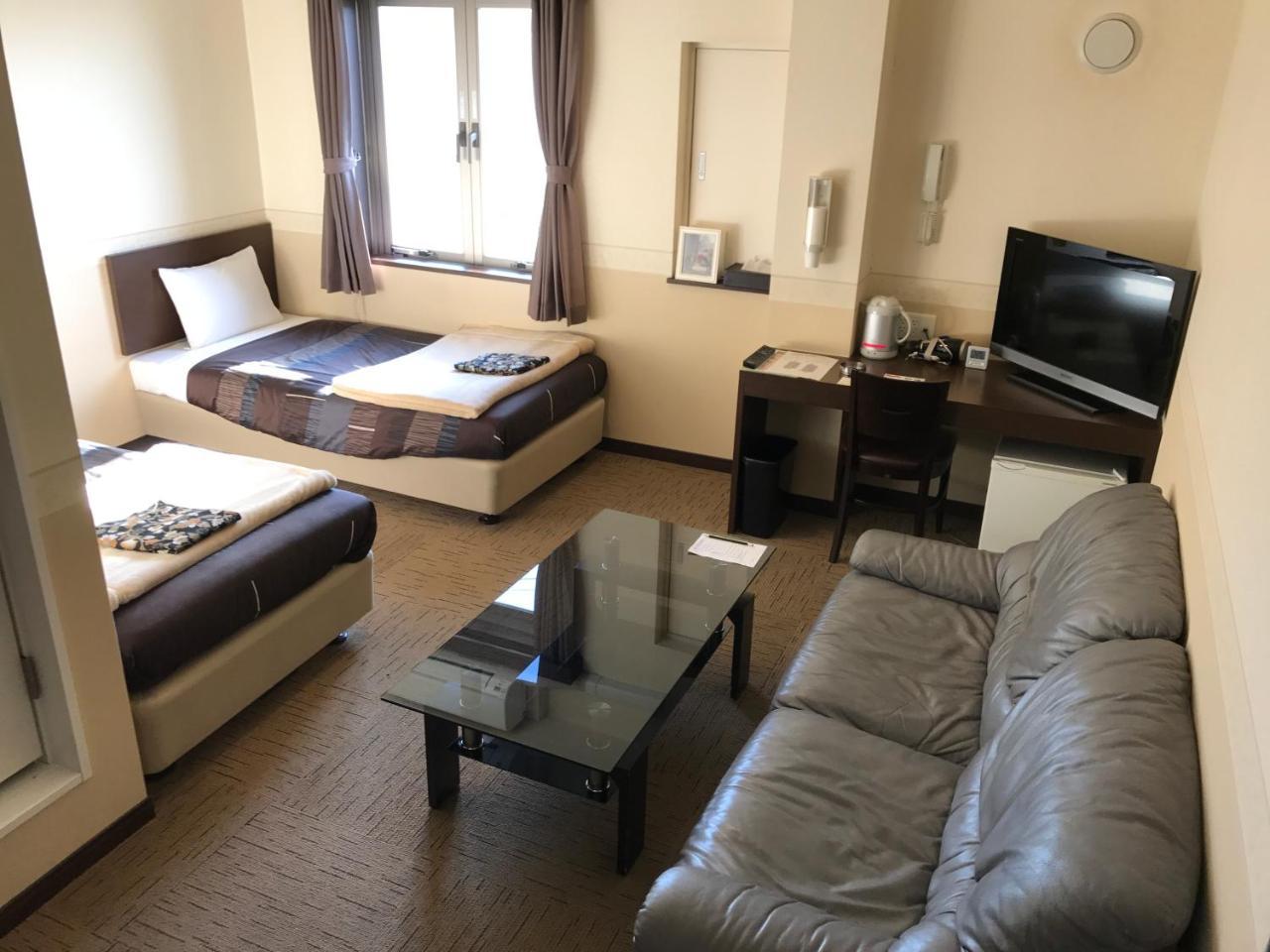 Conbini Ayersrockhotel Sendaitagajo Экстерьер фото